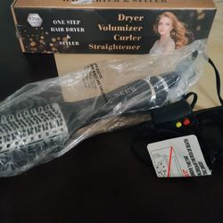 One Step Hair Dryer & Styler