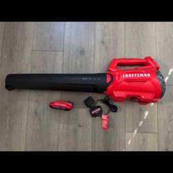 CRAFTSMAN CMCBL700B V20* Cordless Axial Leaf Blower with battery and charger