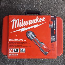 New Milwaukee M12 Force Logic Cordless Press Tool Kit - PRICE FIRM