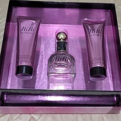 Rihanna Perfume 