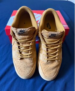 Nike Dunks size 11.5