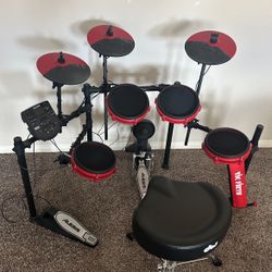 Alesis Nitro Mesh Kit Electric Drum Set and 5000 Series Tractor Top Throne