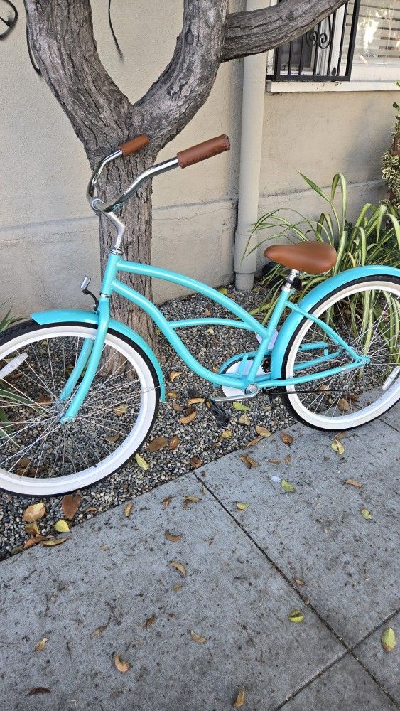 Beach Cruiser Bike
