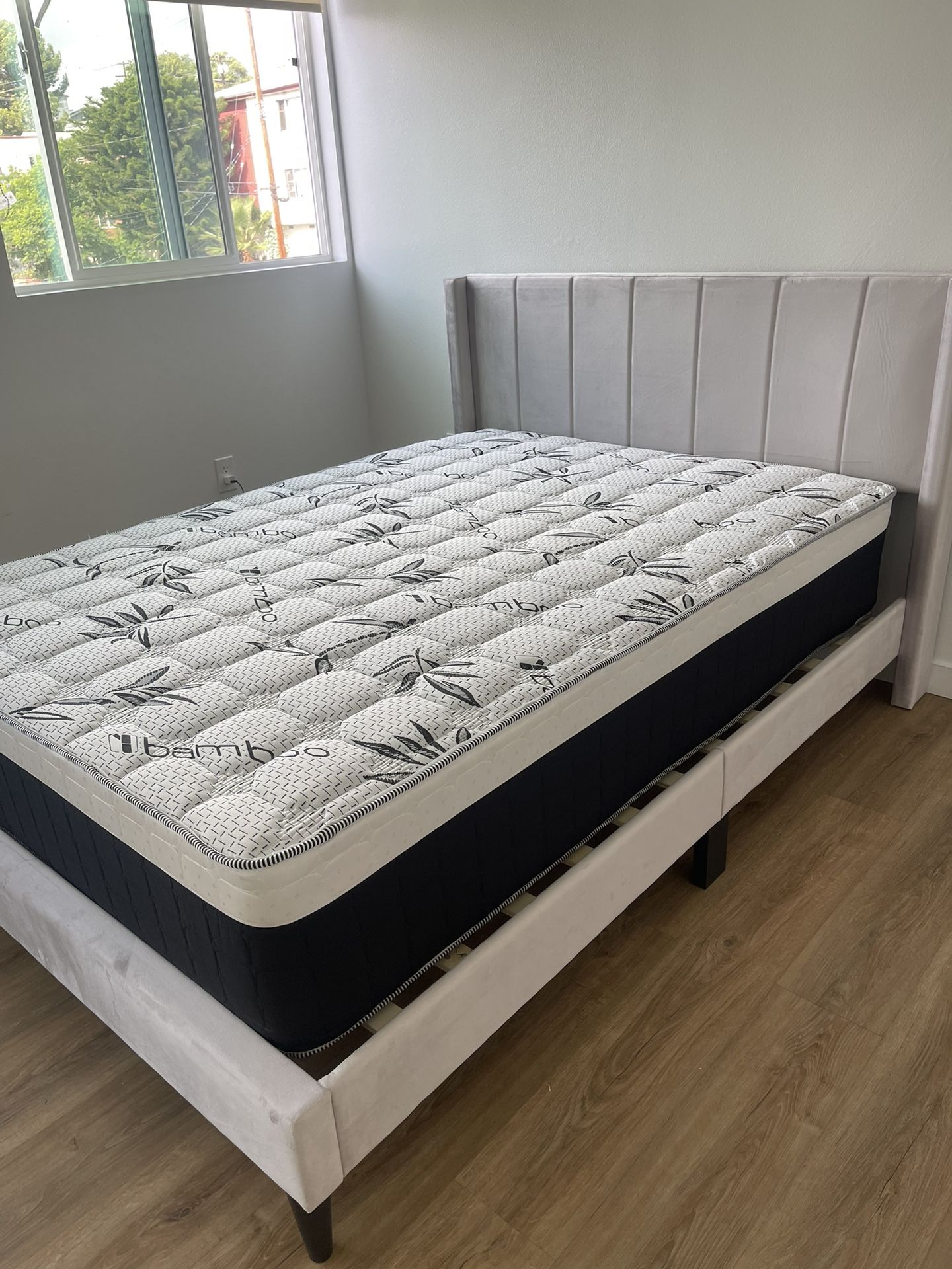 Full Size Bed Frame With Mattress 