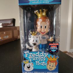 Freddy Funko w/Proto bobblehead