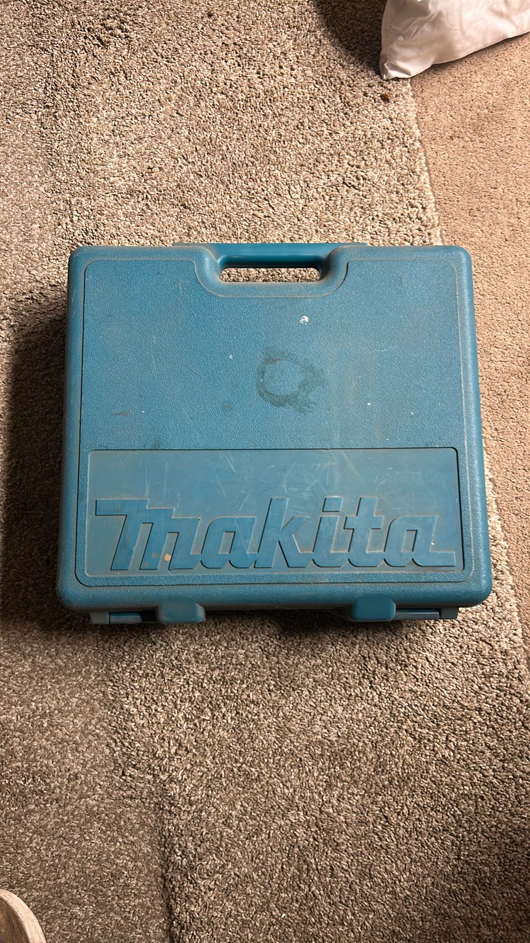 Makita 14.4 V cordless drill with flashlight