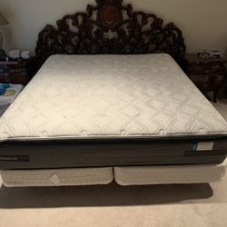King Size Mattress, Box Spring And Metal Frame