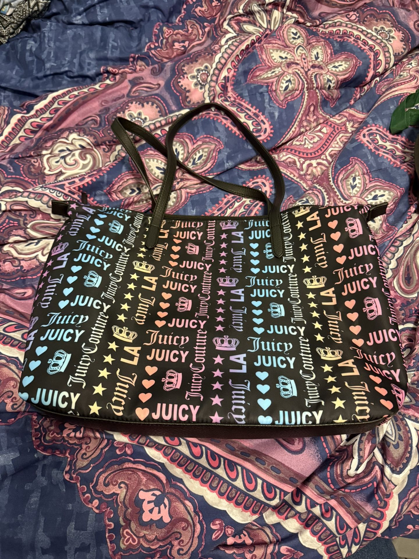 Woman’s Medium Shoulder Bag