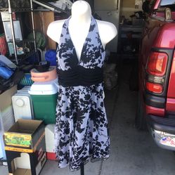 Prom Dress One Size 9  Black And White Beige dress New and White And Black Size 9  Dry  Ice Tags Still On Thdm