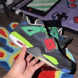 Jordan 4s