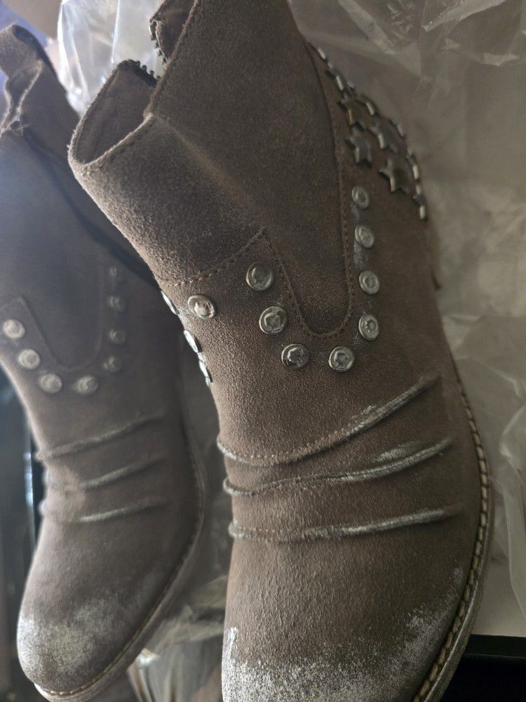 RARE MIA LIMITED EDITION MARSHALL TAUPE SUEDE STUDDED ANKLE BOOTS  8 M