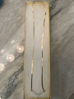 14K Gold Lab-Grown Diamond Necklace – Elegant V Design