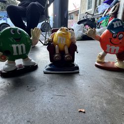 M&M 