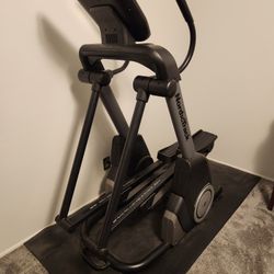 MUST GO NordicTrack Elliptical 