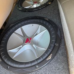 Kicker 12’s
