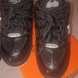 Brand New Lv Runner's Size 8,8.5