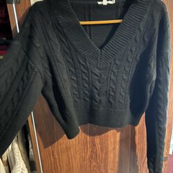 🖤 Black Crop Sweater 🖤