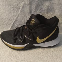 Nike Kyrie Irving 5 Black & Metallic Gold