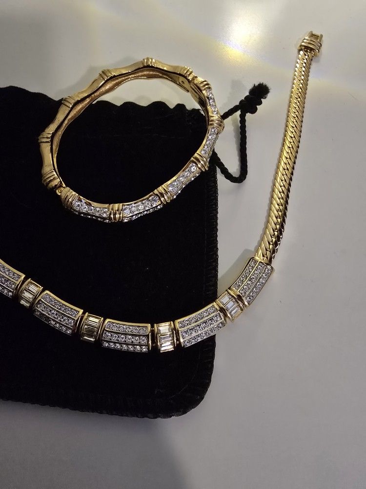 Swarovski Swan Signed Gold tone crystal choker necklace and bracelet (SET)
