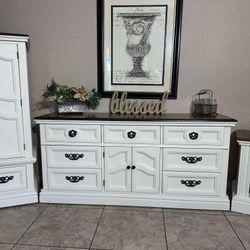 Dresser Set