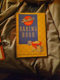 1941 Cookbook, "FISHERS BAKING BOOK" in Excellent Condition