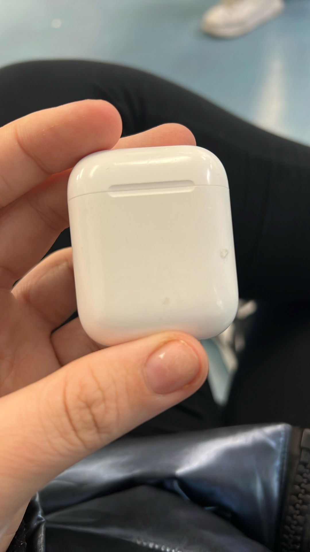 Real 2nd Generation AirPods ( I Do Trades )( Make Your Best Offer)