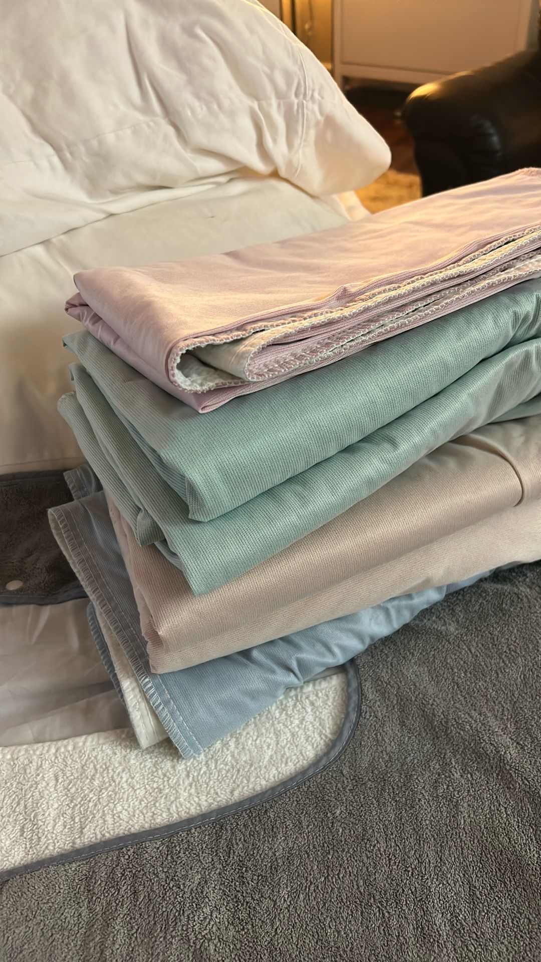 $6 For Each REUSABLE WASHBE CHUCK BED PADS