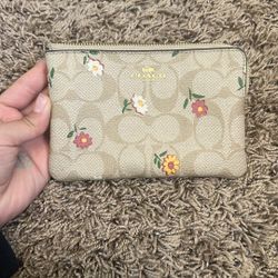 Coach Flower Hand Wallet 