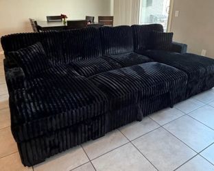 New Sleeper Sectional Couch with Double Storage - Free Delivery 🚚