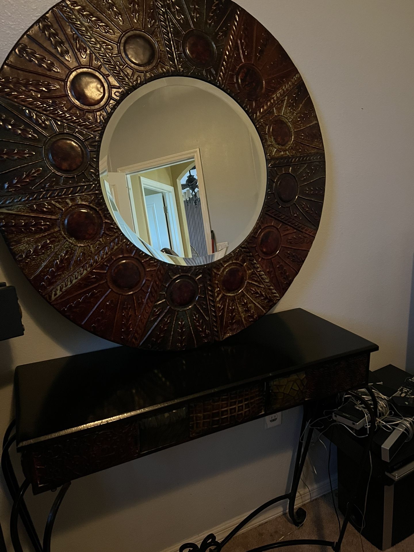 Entry Table With Mirror 