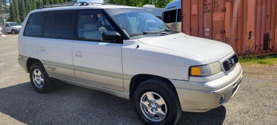 1997 Mazda MPV