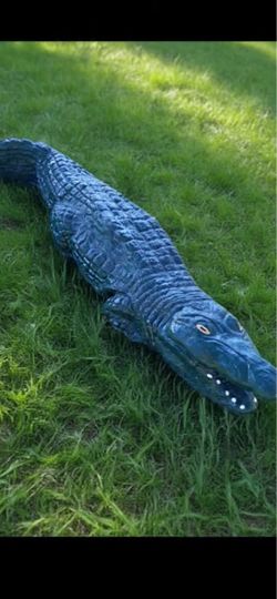 Large solid concrete alligator/free delivery