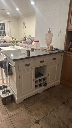 Island Table