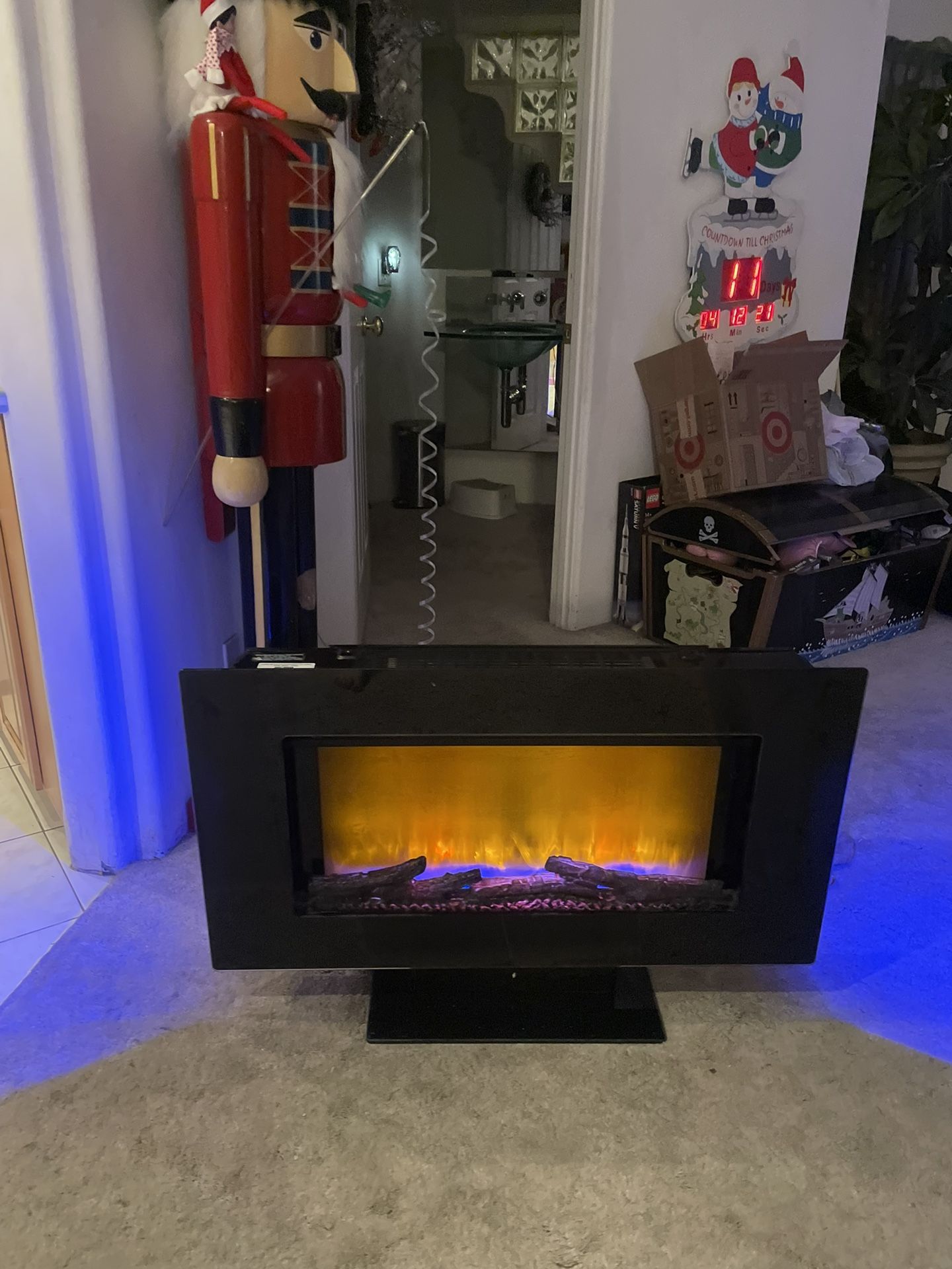 Electric Fire Place for Sale in Lakeside, CA OfferUp