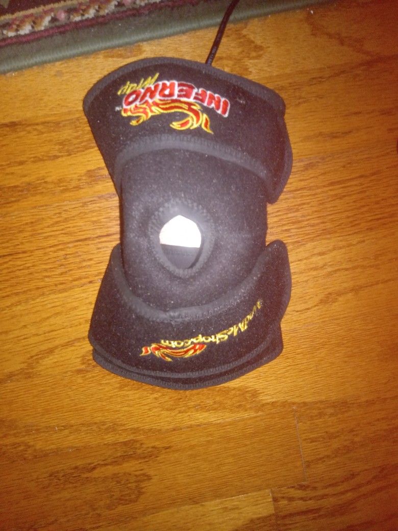 Inferno Knee Wrap Infared Heat 🔥