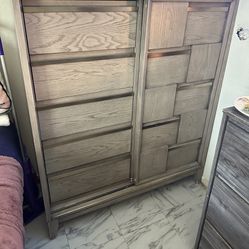 Dresser With Sliding Door 