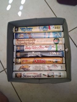 Lot of 8 Children's VHS Tapes