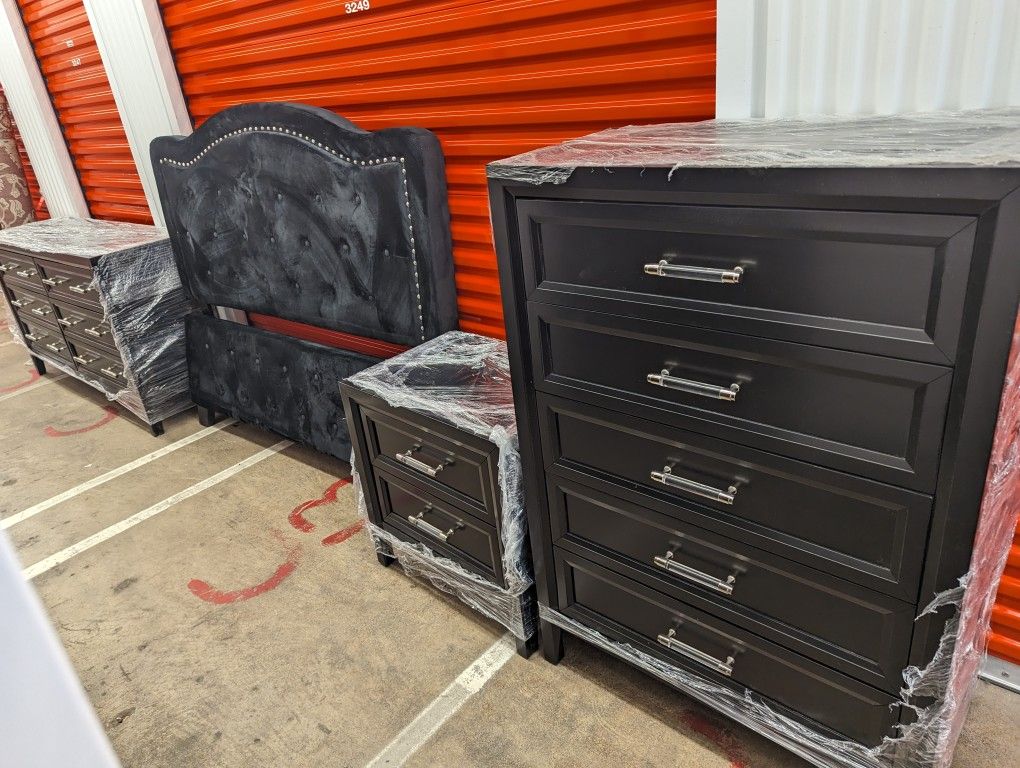 Modern 4pc Black Frame Set 