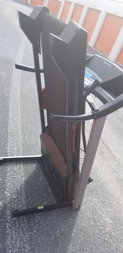 TREADMILL WORKING