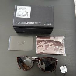 Persol 714 Folding Sunglasses – Havana Polarized 52mm (Discontinued Size)