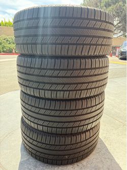 235/40/19 Michelin defender tires