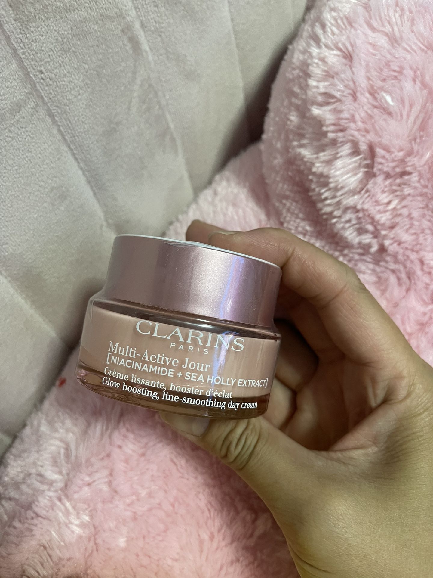multi-active day cream (niacinamide and sea holly extract)