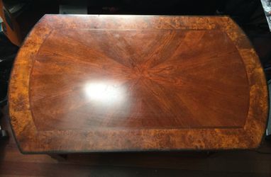 Maple/cherry wood coffee table w/ shelves underneath