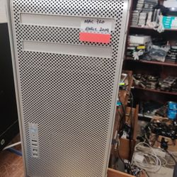 Mac Pro 2009 Desktop in Very good condition. Full specs on Picture.