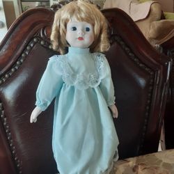 Muñeca De Porcelana /porcelain Doll
