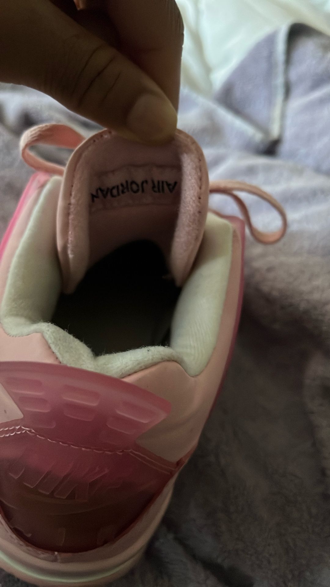 Jordan 4 Retro Off White Pastel Pink , Need To Get Rid Now Of Them .