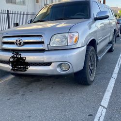 Toyota Tundra 2,005