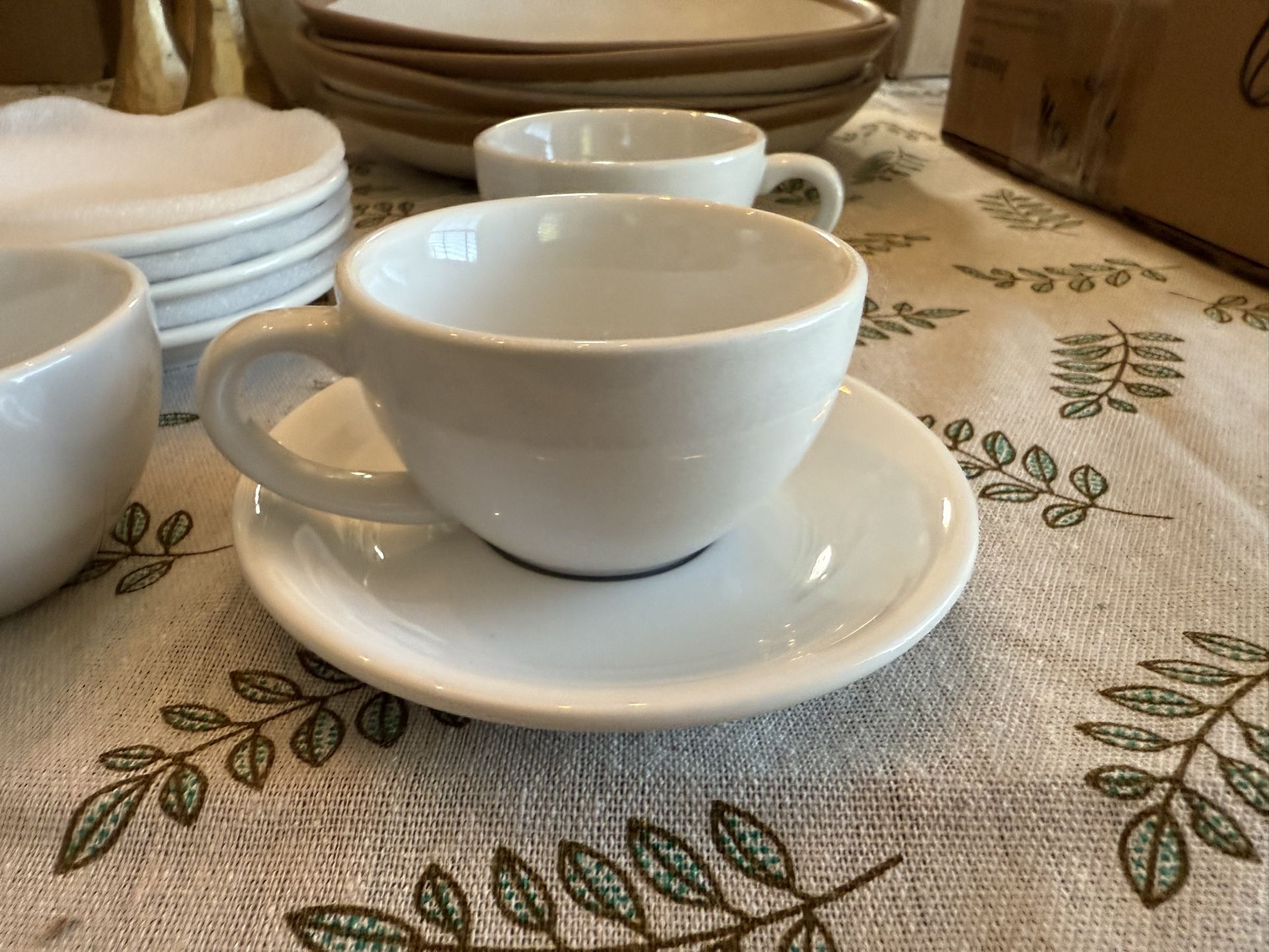 LE TAUCI 3 Oz Espresso Cups With Saucers, Demitasse Coffee Cup For Shot, Lungo, Ristretto - 3 Inch, Set Of 4, White