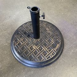  Patio Umbrella Base 35 Pounds