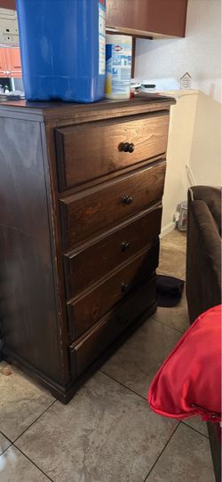 Dresser